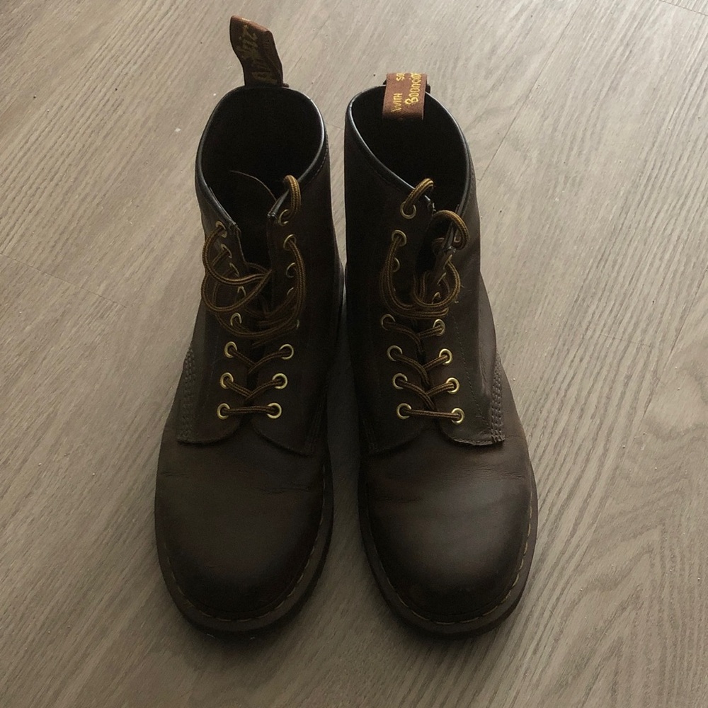 Dr.Martens Classic Men's Brown Leather Lace-Up Boots size10